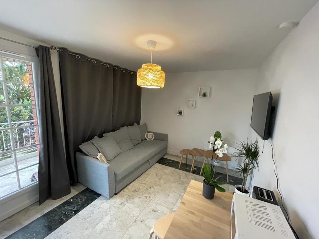 Joli T2, Terrasse Et Jardin, Ideal Pour Familles, A 15 Min De L'Aeroport Roissy Cdg Tremblay-en-France Eksteriør bilde