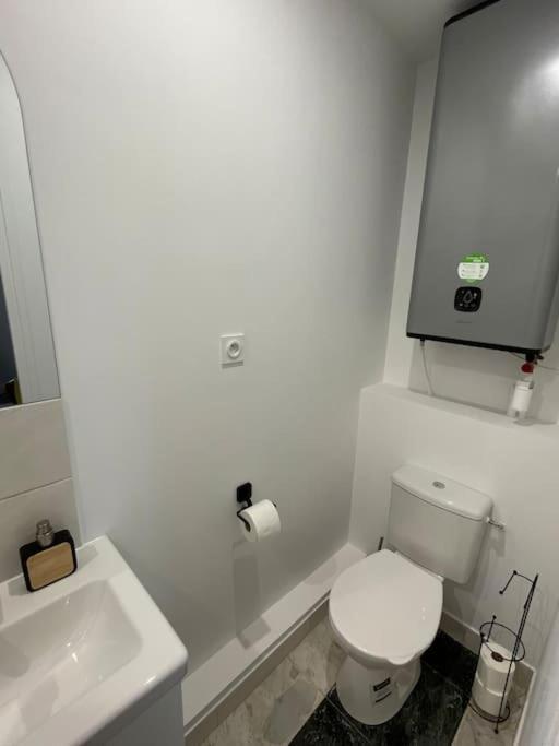 Joli T2, Terrasse Et Jardin, Ideal Pour Familles, A 15 Min De L'Aeroport Roissy Cdg Tremblay-en-France Eksteriør bilde