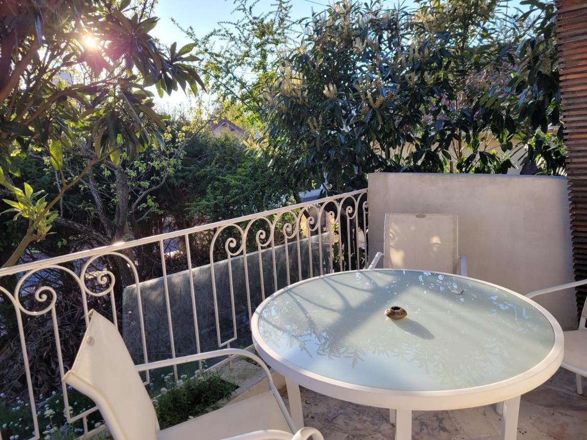 Joli T2, Terrasse Et Jardin, Ideal Pour Familles, A 15 Min De L'Aeroport Roissy Cdg Tremblay-en-France Eksteriør bilde