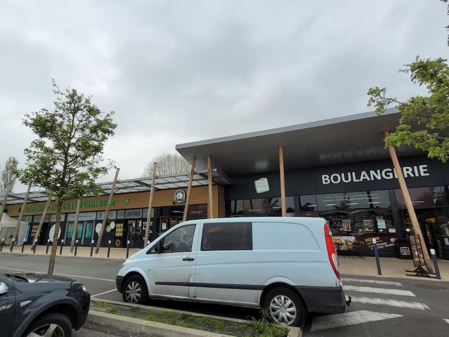 Joli T2, Terrasse Et Jardin, Ideal Pour Familles, A 15 Min De L'Aeroport Roissy Cdg Tremblay-en-France Eksteriør bilde