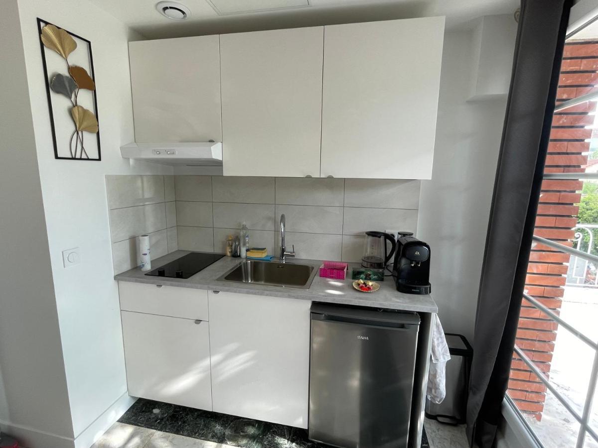 Joli T2, Terrasse Et Jardin, Ideal Pour Familles, A 15 Min De L'Aeroport Roissy Cdg Tremblay-en-France Eksteriør bilde