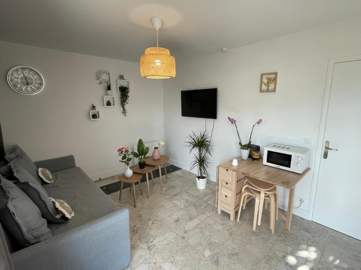 Joli T2, Terrasse Et Jardin, Ideal Pour Familles, A 15 Min De L'Aeroport Roissy Cdg Tremblay-en-France Eksteriør bilde