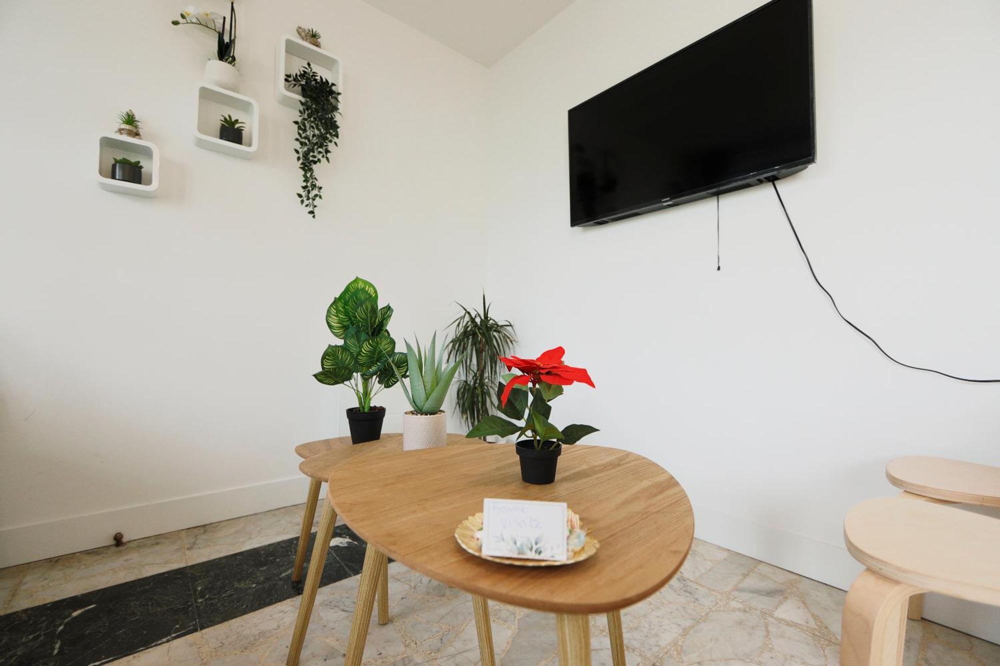 Joli T2, Terrasse Et Jardin, Ideal Pour Familles, A 15 Min De L'Aeroport Roissy Cdg Tremblay-en-France Eksteriør bilde